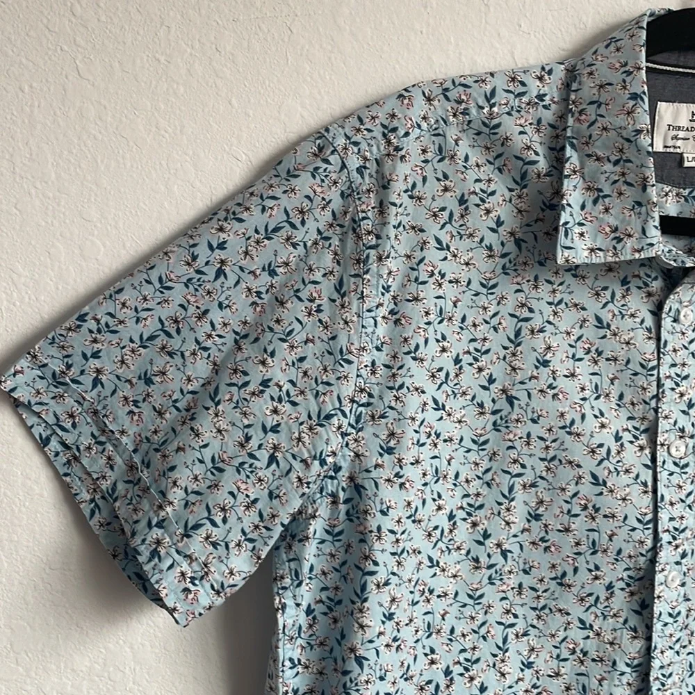 Thread & Cloth - Picture 2 of 10